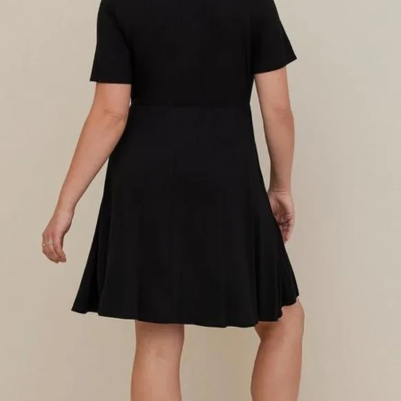 Super Soft Preppy Collar Dress Size 4 by Torrid - Picture 2 of 13